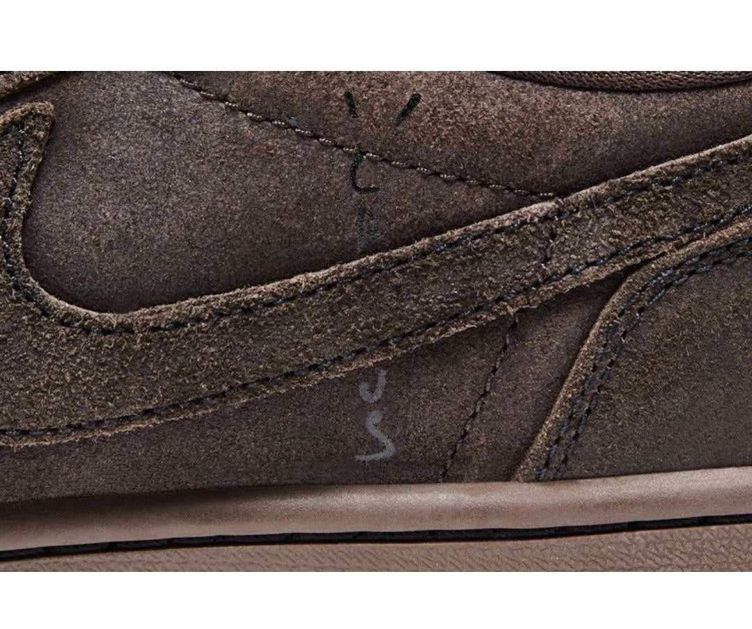 Air Jordan 1 Low × Travis Scott 'Velvet Brown'
