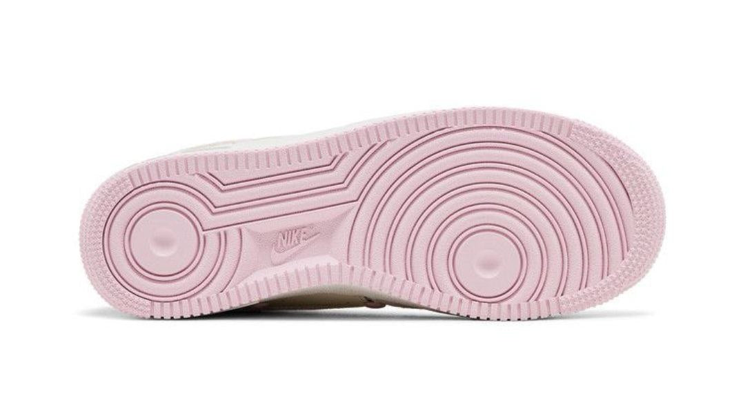 Air Force 1 '07 'valentine's Day 2025'