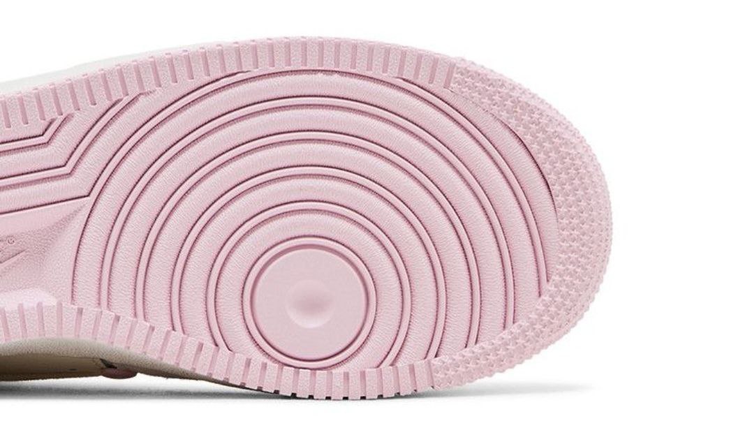 Air Force 1 '07 'valentine's Day 2025'