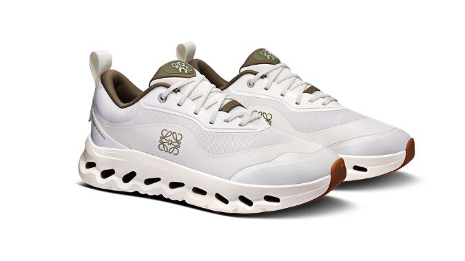 On Cloudtilt 2 'White Khaki'