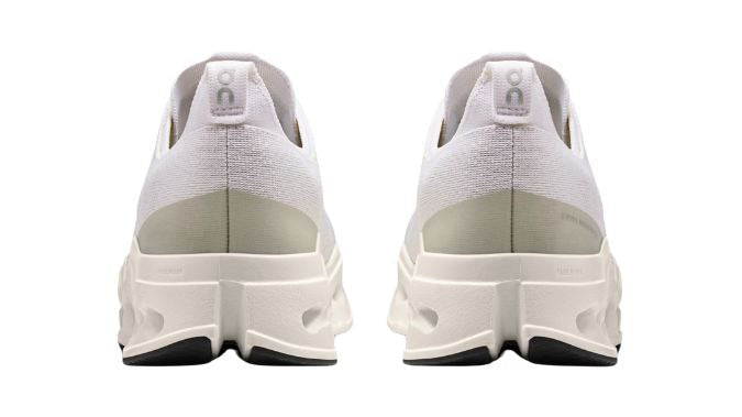 On Cloudsurfer 'White'