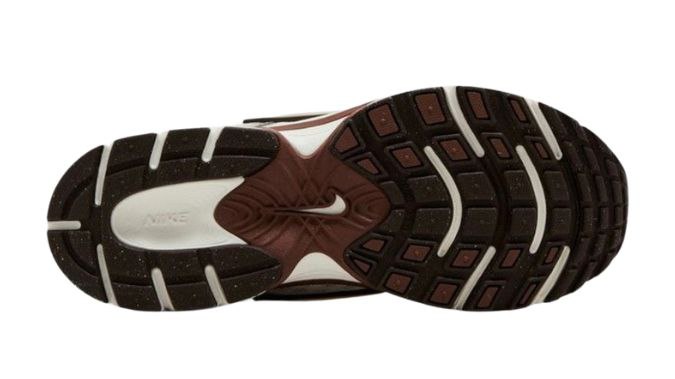 Nike V5 'Sail Fauna Brown'