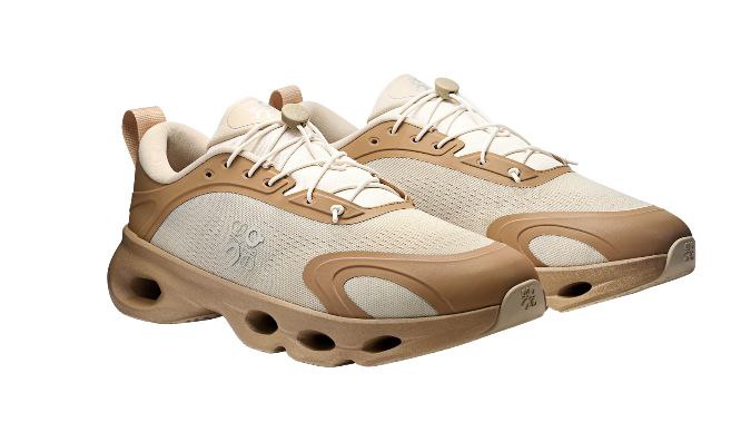 On Cloudsolo × Loewe 'Beige'