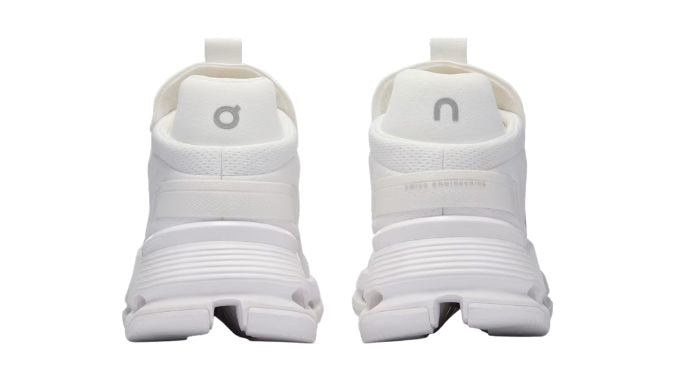On Cloudnova 2 'White'